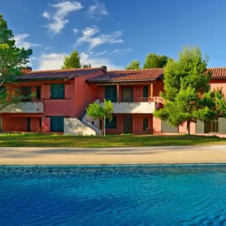 House With 2 Bedrooms In Mont-roig Del Camp, With Pool Access And Terr 미아미플라자